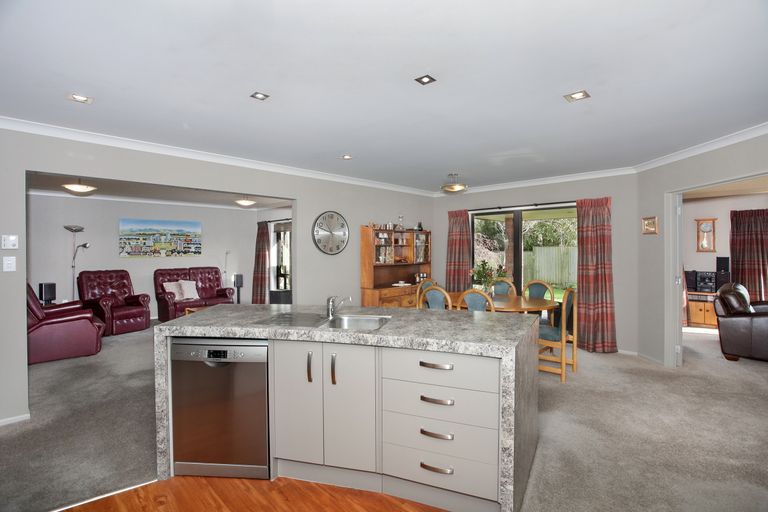 Photo of property in 148 Kelvin Grove Road, Kelvin Grove, Palmerston North, 4414