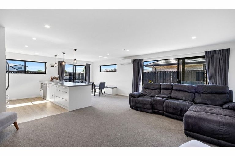 Photo of property in 22 Luxembourg Crescent, Halswell, Christchurch, 8025