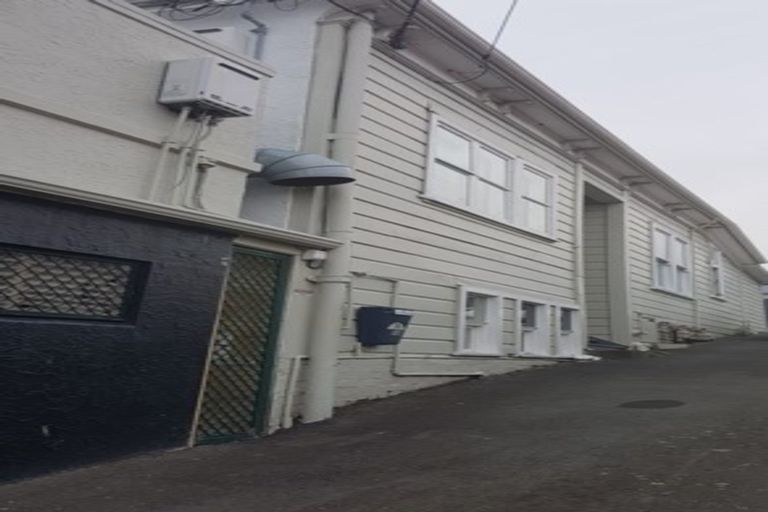 Photo of property in 55 Northland Road, Northland, Wellington, 6012