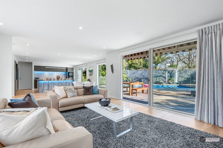 Photo of property in 2a Bloomfield Terrace, Hutt Central, Lower Hutt, 5010