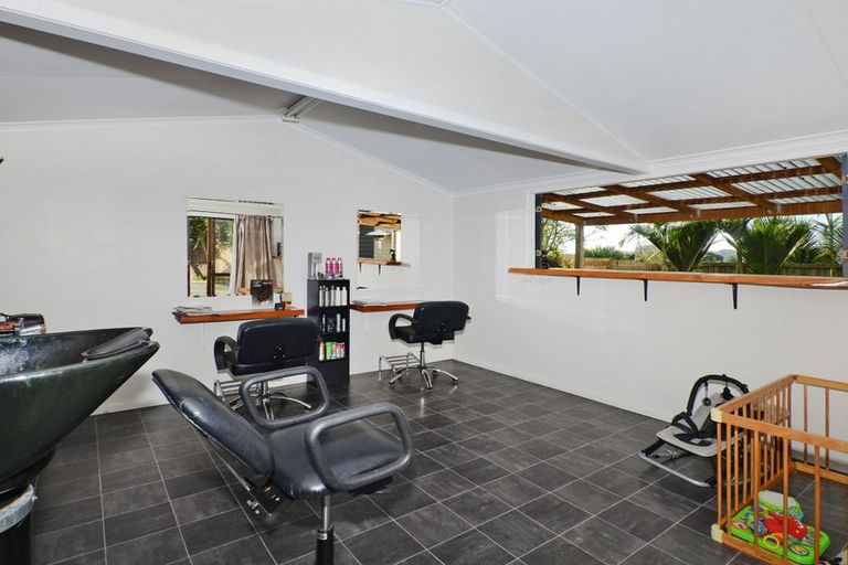 Photo of property in 24 Otuhiwai Crescent, Tikipunga, Whangarei, 0112