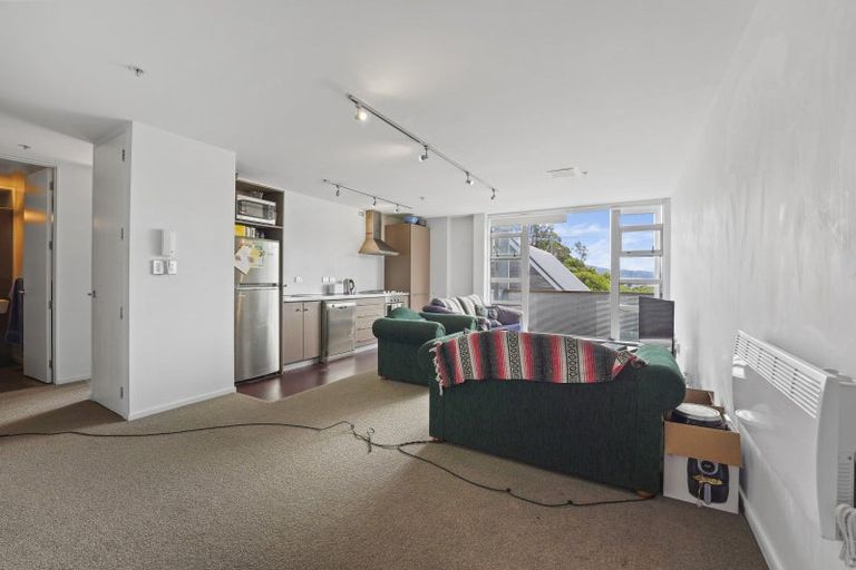 Photo of property in Vespa Apartments, 505/20 Hanson Street, Mount Cook, Wellington, 6021