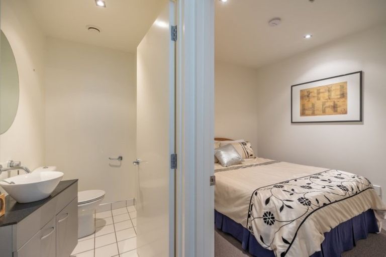 Photo of property in Latitude 41, 19/269 Wakefield Quay, Stepneyville, Nelson, 7010