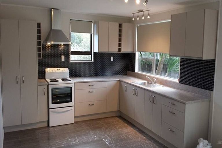 Photo of property in 1/198 Verbena Road, Birkdale, Auckland, 0626