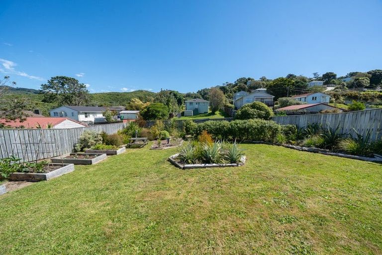 Photo of property in 38 Piko Street, Titahi Bay, Porirua, 5022