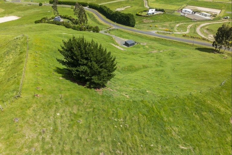 Photo of property in 29 Grant Road, Kinloch, Taupo, 3385