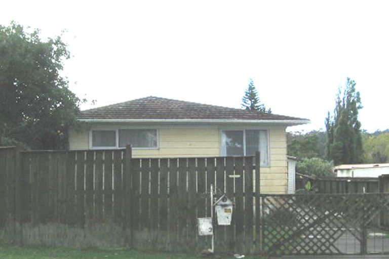 Photo of property in 3 Frostbite Place, Ranui, Auckland, 0612