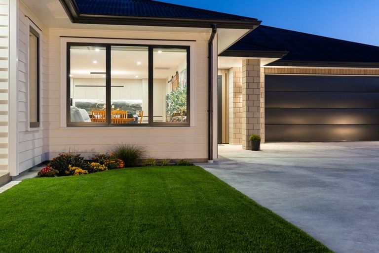 Photo of property in 5 Datum Way, Paraparaumu, 5032
