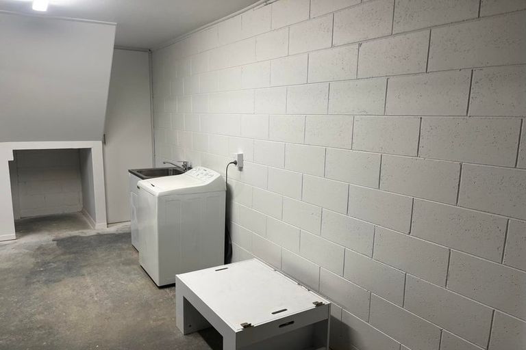 Photo of property in 49 Moncks Spur Road, Redcliffs, Christchurch, 8081