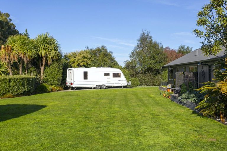Photo of property in 21 Stewart Glen, Acacia Bay, Taupo, 3385