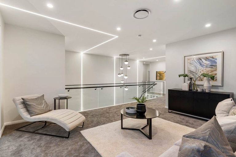 Photo of property in 8 Kumukumu Road, Long Bay, Auckland, 0630