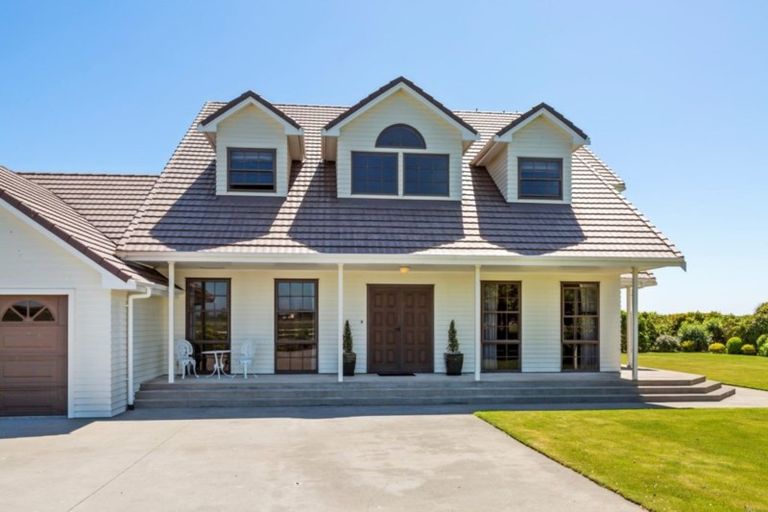 Photo of property in 335 Waihi Road, Hawera, 4673