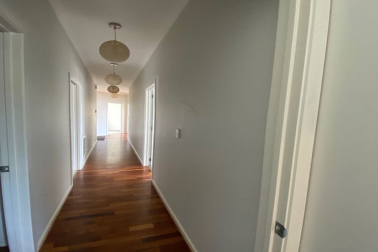 Photo of property in 77 Te Puia Drive, Aotea, Porirua, 5024