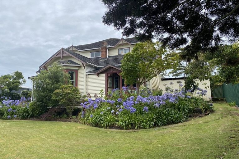 Photo of property in 4 Mouatt Street, Waitara, 4320