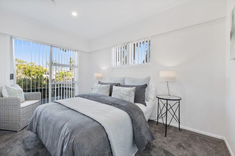 Photo of property in 2/99 Clovelly Road, Bucklands Beach, Auckland, 2012