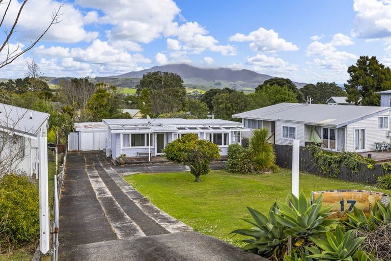 Photo of property in 17 Main Road, Raglan, 3225