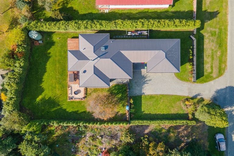 Photo of property in 18 Maclean Street, Glenavy, Waimate, 7980