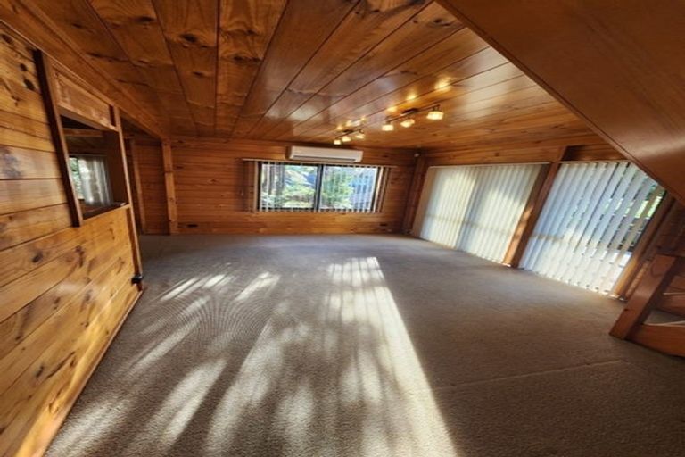 Photo of property in 207 Kawaha Point Road, Kawaha Point, Rotorua, 3010