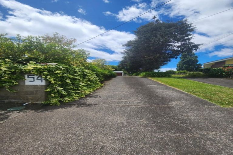 Photo of property in 4/54 View Road, Henderson, Auckland, 0612