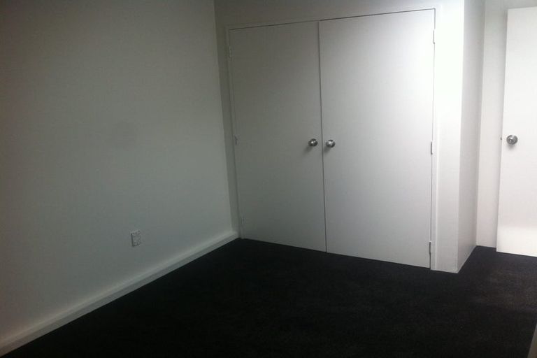 Photo of property in 8 Torrens Terrace, Mount Cook, Wellington, 6011