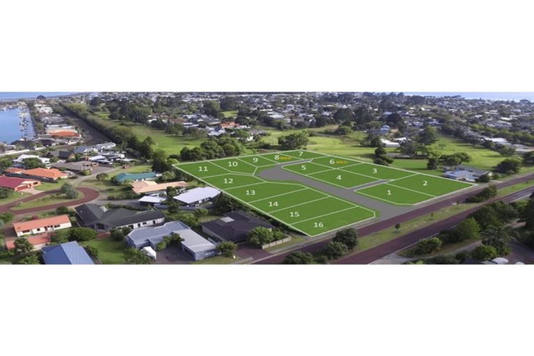 Photo of property in 7 Lynette Place, Pauanui, 3579