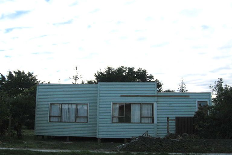 Photo of property in 73 Moana Street, Otaki Beach, Otaki, 5512