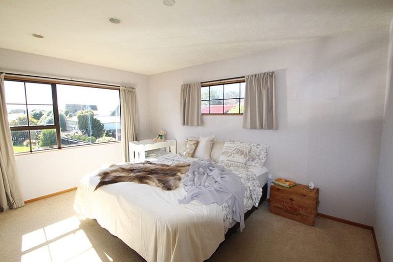 Photo of property in 17 Margaret Street, Gore, 9710