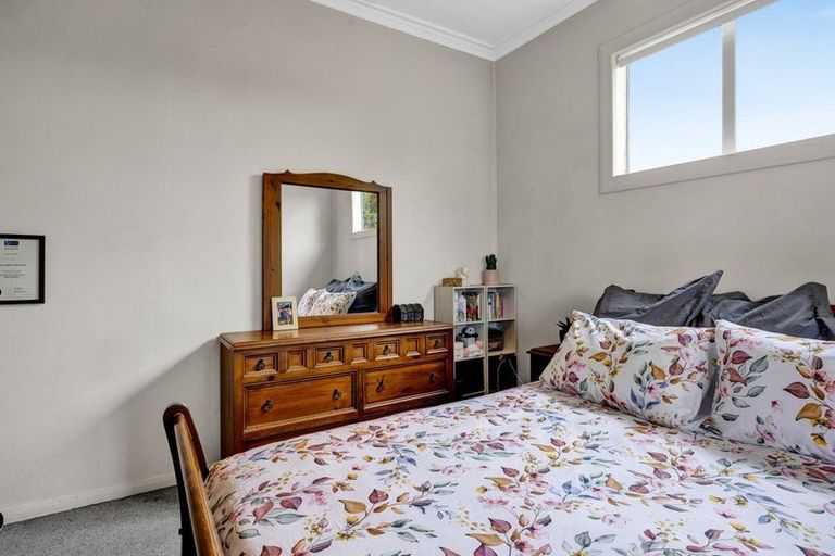 Photo of property in 5 Disraeli Street, Hawera, 4610