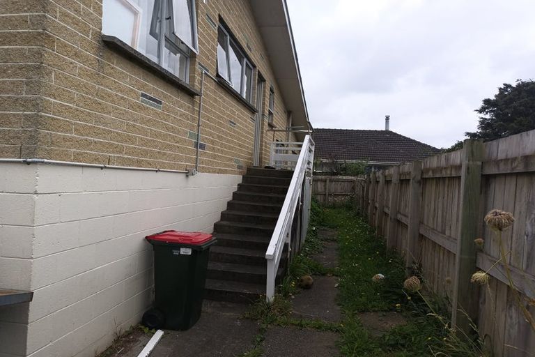 Photo of property in 75 Molesworth Street, Taita, Lower Hutt, 5011