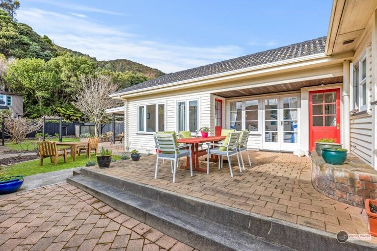 Photo of property in 75 Wyndrum Avenue, Waterloo, Lower Hutt, 5011