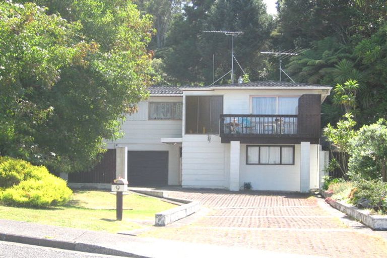 Photo of property in 9 Noeleen Street, Glenfield, Auckland, 0629