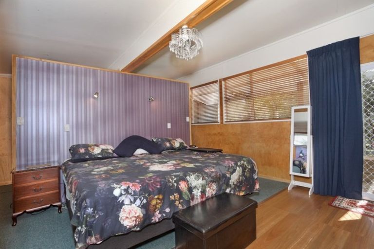 Photo of property in 14 Ngareta Street, Marton, 4710