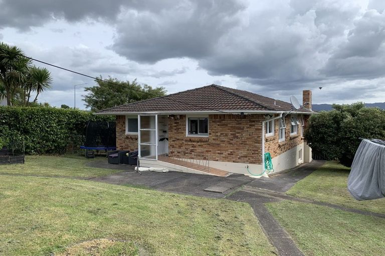 Photo of property in 265 Great North Road, Henderson, Auckland, 0612