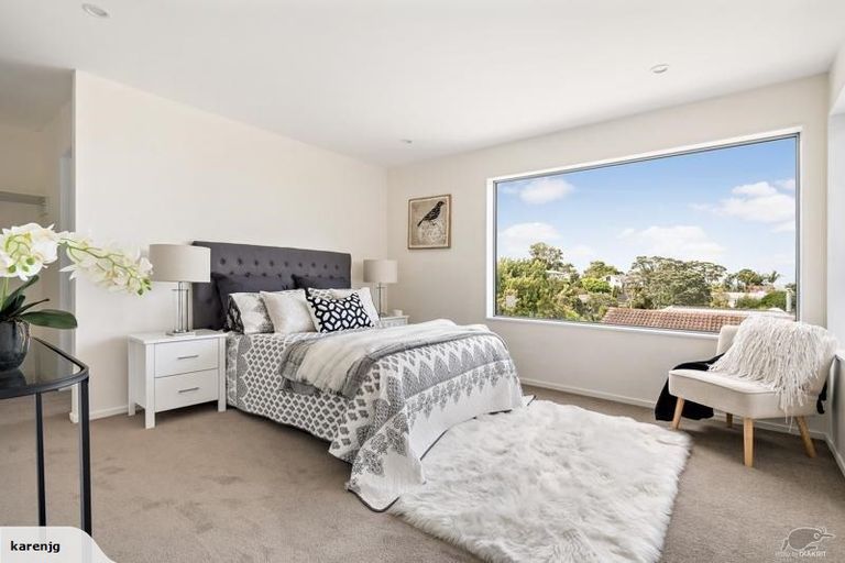 Photo of property in 32 Valhalla Drive, Beach Haven, Auckland, 0626
