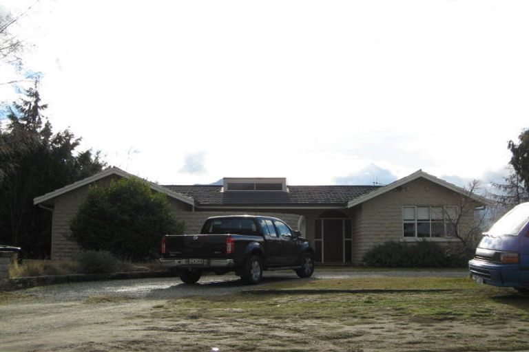 Photo of property in 75 Hunter Crescent, Wanaka, 9305