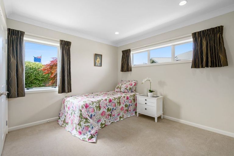 Photo of property in 9 Walter Court, Cambridge, 3434