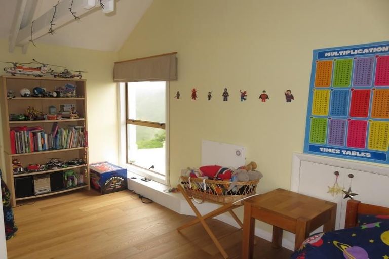 Photo of property in 126 Homebush Road, Khandallah, Wellington, 6035