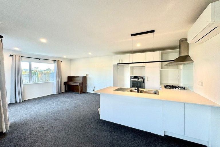 Photo of property in 104 Kuaka Drive, Takanini, 2112