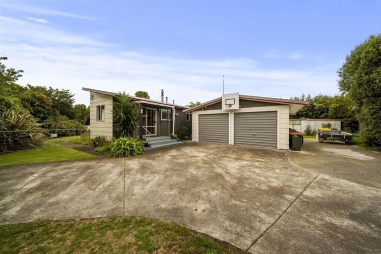 Photo of property in 75 Patu-kukupa Street, Manaia, 4612