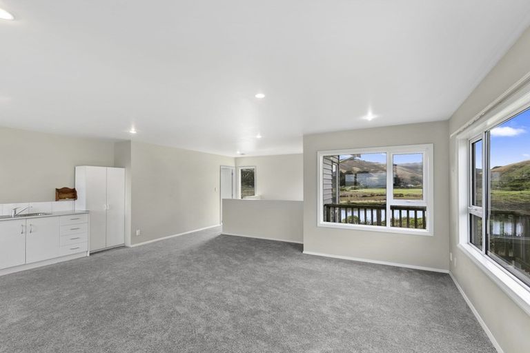 Photo of property in 1072 Makara Road, Makara Beach, Karori, 6972