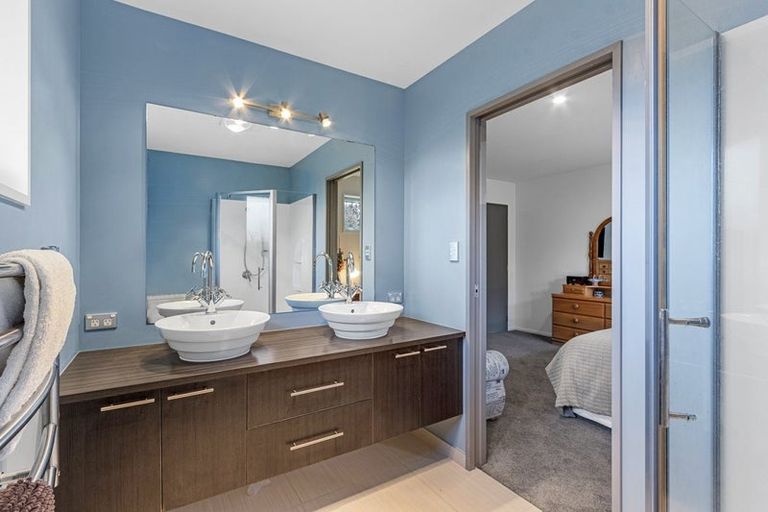 Photo of property in 19 Bridge Street, Southbridge, 7602