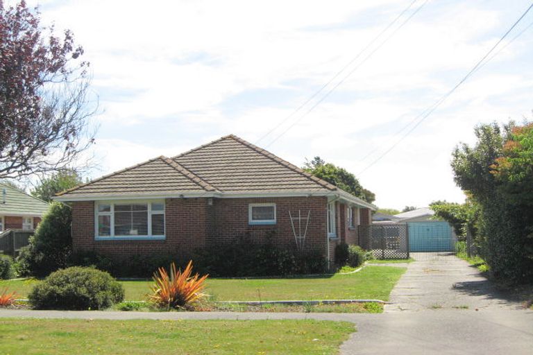 Photo of property in 16 Leistrella Road, Hoon Hay, Christchurch, 8025