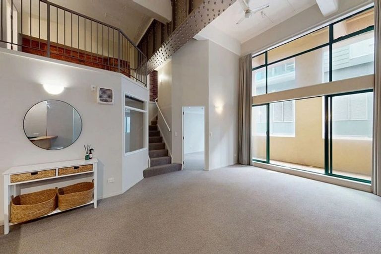 Photo of property in Vicino Apartments, 17/33 Taranaki Street, Te Aro, Wellington, 6011