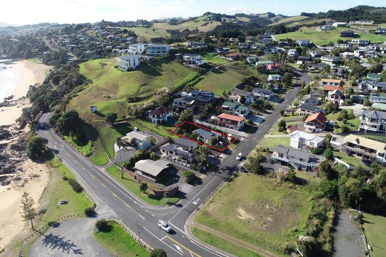 Photo of property in 16 Stratford Drive, Cable Bay, 0420