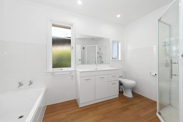 Photo of property in 16 Ellicott Road, Nawton, Hamilton, 3200