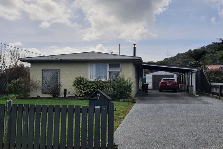 Photo of property in 7 Jamieson Road, Karoro, Greymouth, 7805