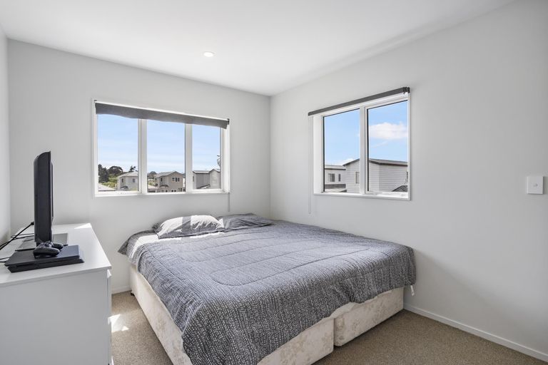 Photo of property in 47 Divide Loop, Takanini, 2112