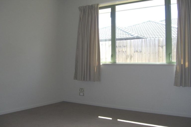Photo of property in 43 Earnslaw Crescent, Bryndwr, Christchurch, 8053