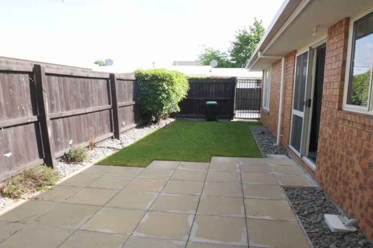 Photo of property in 3/44a Division Street, Riccarton, Christchurch, 8041