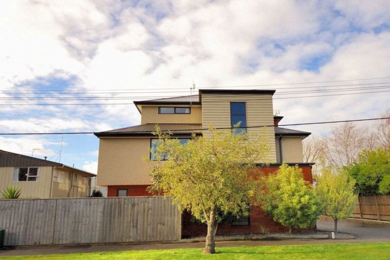 Photo of property in 3/130 Packe Street, Edgeware, Christchurch, 8013